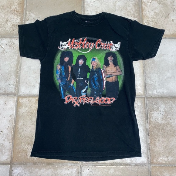 Motley Crue Dr. Feelgood Graphic T-Shirt 2021 Dr Feelgood Photo T-Shirt - Picture 2 of 7